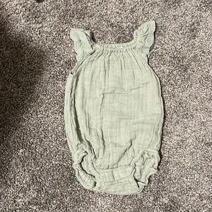 Jamie Kay 6-12month organic cotton romper